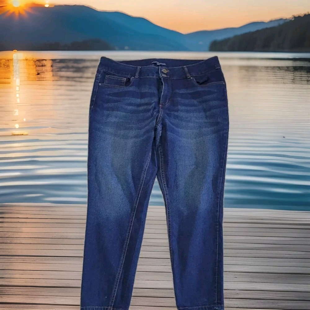Adrienne Vittadini Jeans Women's Size 18 Blue Narrow Ankle Stretch 36 X 27‎